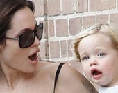 Анджелина Джоли завидует своей дочери